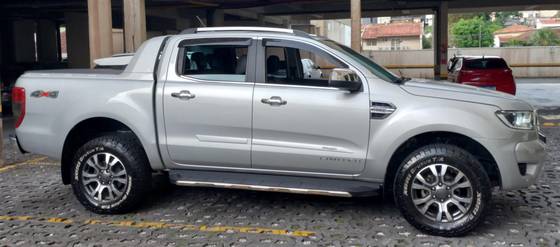 FORD RANGER 3.2 LIMITED 4X4 CD 20V DIESEL 4P AUTOMÁTICO